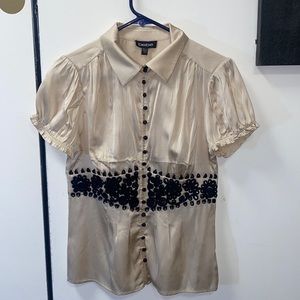 NWT BEBE SILK EMBROIDERED BLOUSE CHAMPAGNE MEDIUM